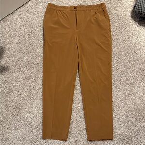 Banana Republic air stretch taper pants in camel